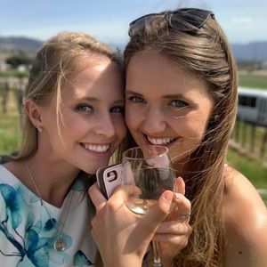 Meet your Posher, Amanda & erika
